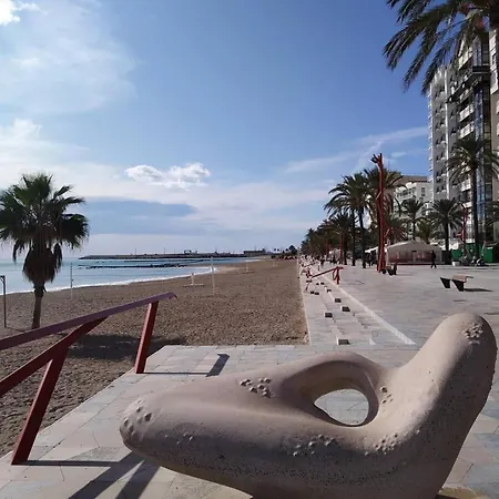 Frente Al Mar